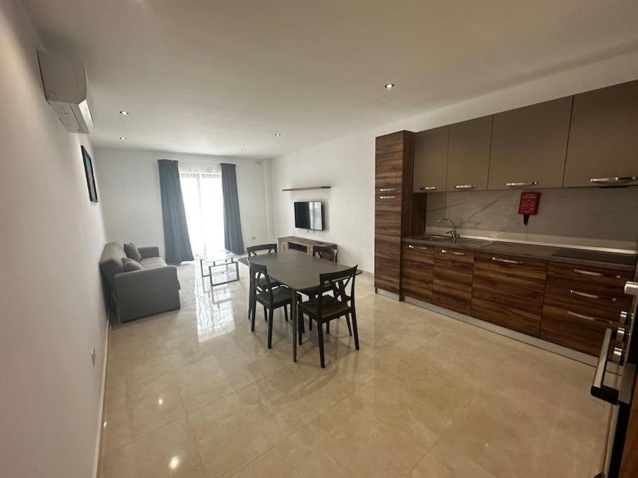 Bright 1 Bedroom Apartment In Noah Apartments, Gzira Екстер'єр фото